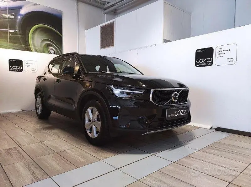 Volvo XC40 (2017-->)