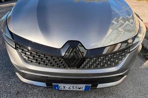 clio full hybrid E tech 145 cv