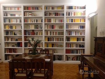 Falegname specializzato in librerie