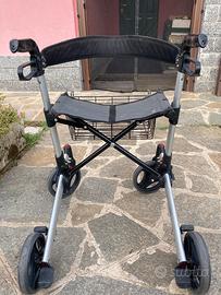 Deambulatore per anziani