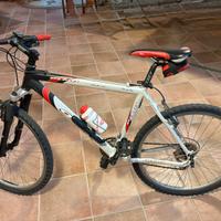 Bicicletta mountain bike professionale OLMO