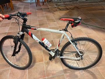 Bicicletta mountain bike professionale OLMO