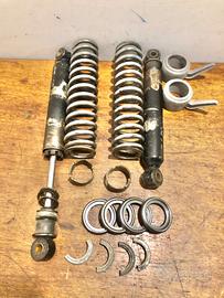 Laverda 750, ammortizzatori.