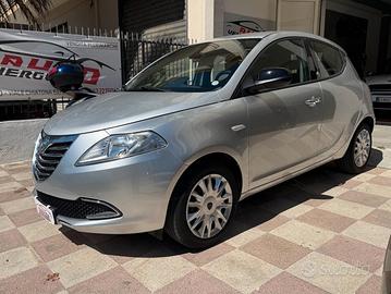 Lancia Ypsilon 1.2 GPL Gold