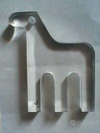 statuetta "CAVALLO" design stilizzato, trasparente