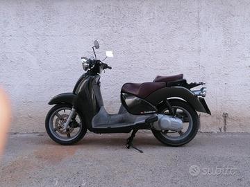 Aprilia scarabeo 150