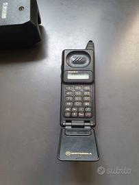 Motorola Micro Tac II + alloggiamento viva voce