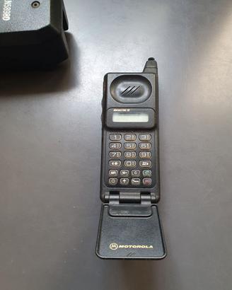 Motorola Micro Tac II + alloggiamento viva voce