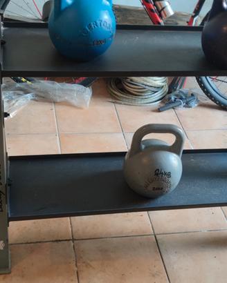 Rastrelliera portakettlebell pesi manubri palestra