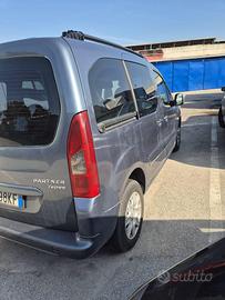 Peugeot Partner 1600 cc anno 2012