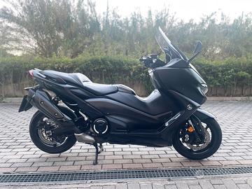 Yamaha TMAX 560 (2022)