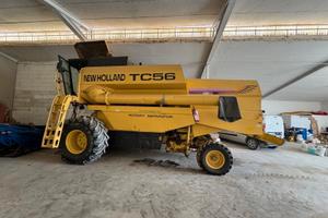 Mietitrebbia New Holland TC56