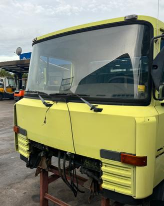 Cabina Nissan L35