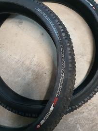 Copertoni  specialized  27.5x3.0