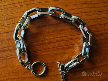 Bracciale in metallo 