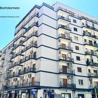 Via aristossseno appartamento con ampia terrazza