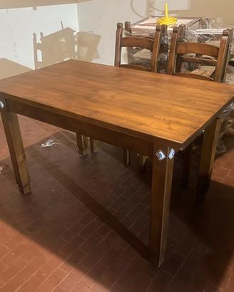 Tavolo legno massello con 6 sedie