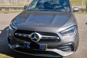 Mercedes GLA 200D Premium Pacchetto AMG 150 cv