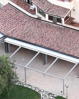 Tettoia in castano
