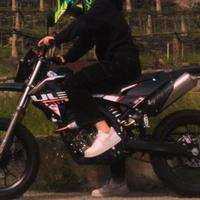 Rieju MRT 125 Motard LC raff ad Acqua
