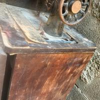 Macchina da cucire singer centenaria