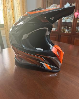 casco cgm da cross nuovo