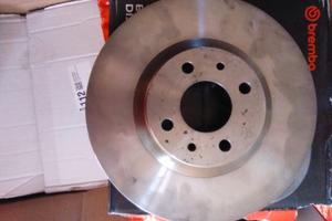 dischi freno anteriori Brembo 