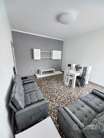 Trilocale ad Arona in Viale Francesco Baracca, 46