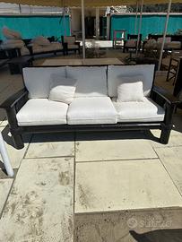 Divano bambu con cuscini per esterno