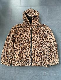 Ecopelliccia maculata con cappuccio