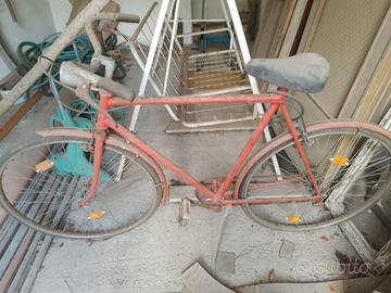Bicicletta vintage da restaurare