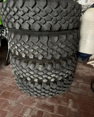 Cerchi e gomme tassellate panda 4x4 141