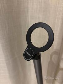 trepiedi da pavimento per cellulare e tablet