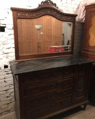 Credenza con specchio
