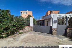 CARINI BASSA: VILLA CON AMPIO TERRENO