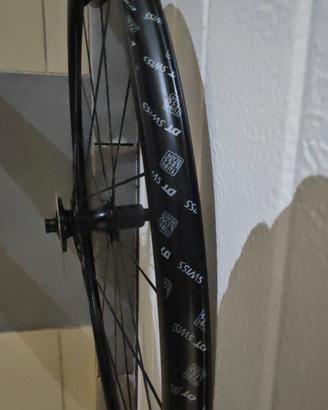 Cerchi DT swiss r470 con dischi e pacco pignoni