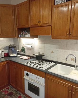 ‼️ CUCINA + forno + lavastoviglie + tavolo + 4 sed