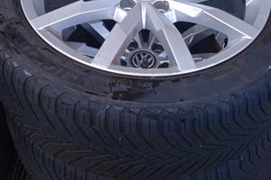 pneumatici più cerchi come nuovi 235/45/18