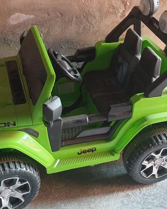 Auto elettrica per bambini Jeep Rubicon