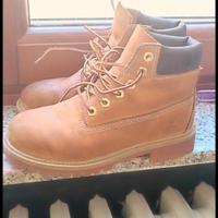 Scarponcino Timberland N.32