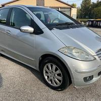 MERCEDES-BENZ A 200 senza nessun lavoro da fare