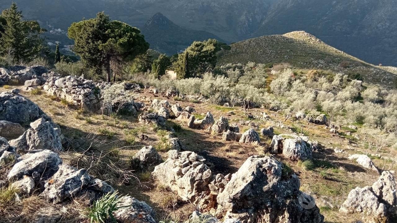 Terreno edificabile panoramico - Zona Monte Caputo - Vista 4