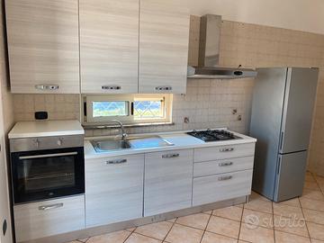 Cucina 2.70 completa di forno e frigo
