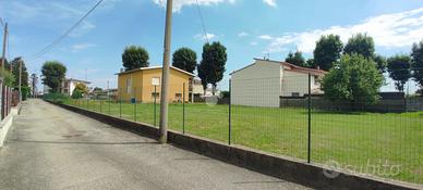 TER. RESIDENZIALE A FERNO