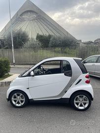 Smart fortwo 2009 usata