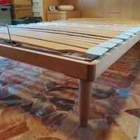 Letto con rete motorizzata 