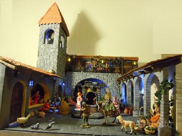 PRESEPE CON MOVIMENTI ed effetti sonori