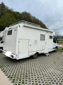 Camper Semi-integrale!