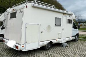 Camper Semi-integrale!