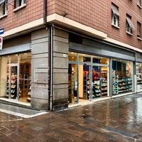 Splendido Grande Negozio al centro di Terni